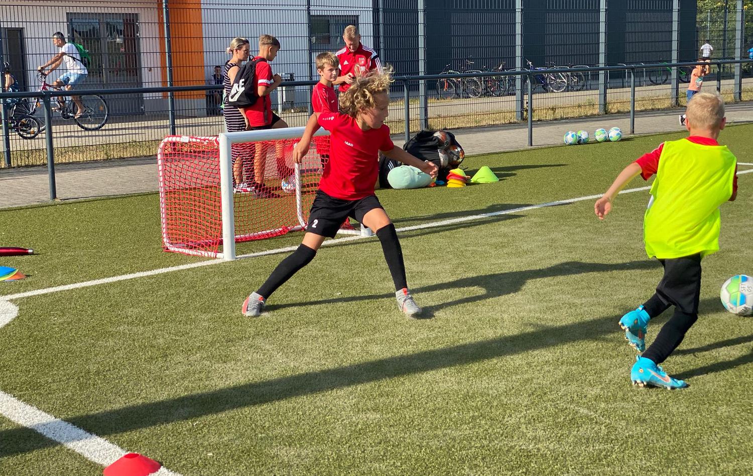 Neue Spielformen Im Kinderfussball - Stadtwerke Troisdorf - FÖRDER.EI